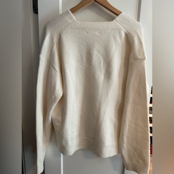 Oak & Fort - Cream V-Neck Sweater (Size M) - Picture 3 of 5